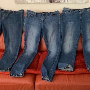Old navy lot of 3 pair women’s jeans